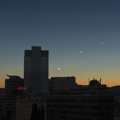 Merkur, Pollux und Castor am Abend des 23.6. 2025 um 22 Uhr MESZ