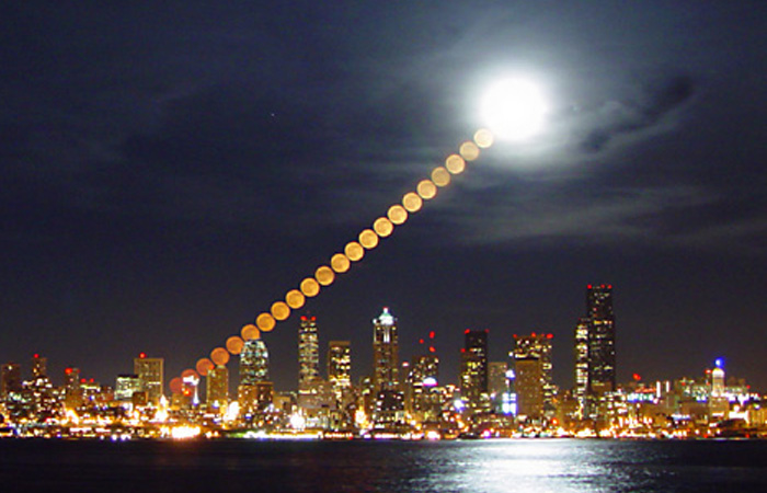 Mondaufgang über Seattle, NASA APOD 30. 1. 2002